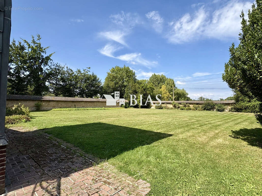 Autre à BOURG-ACHARD