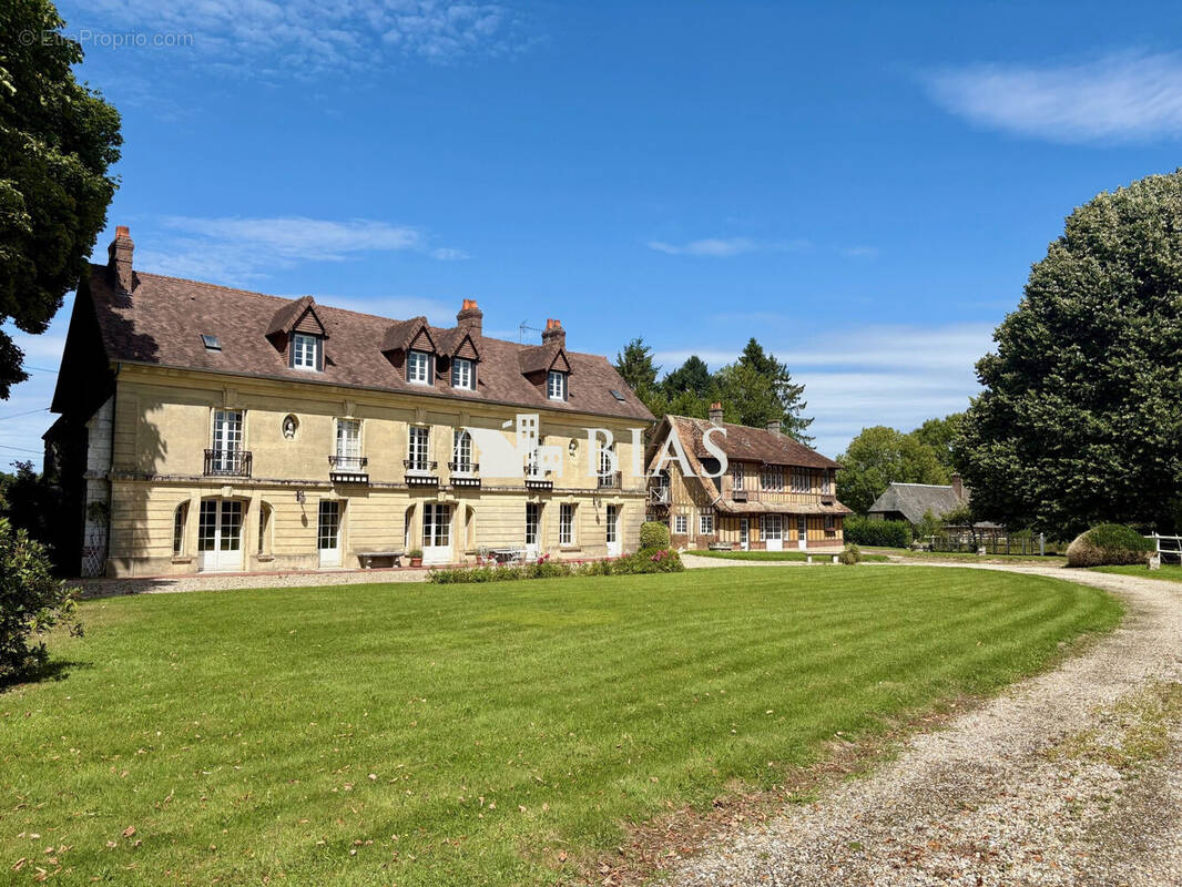 Autre à BOURG-ACHARD
