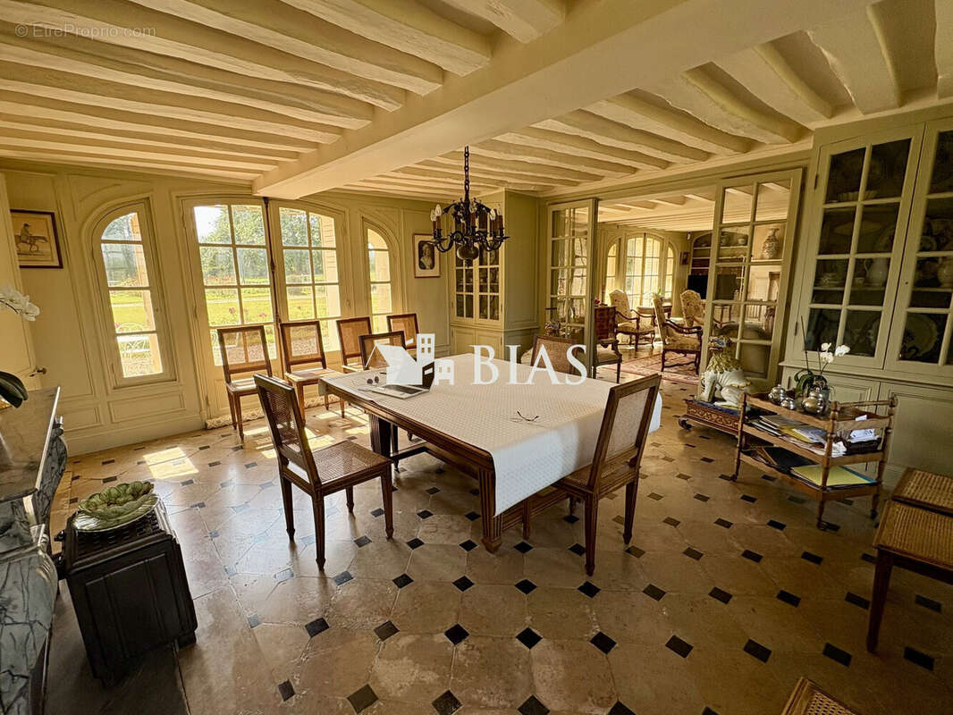 Autre à BOURG-ACHARD