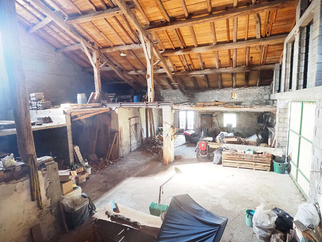 Maison à HADIGNY-LES-VERRIERES