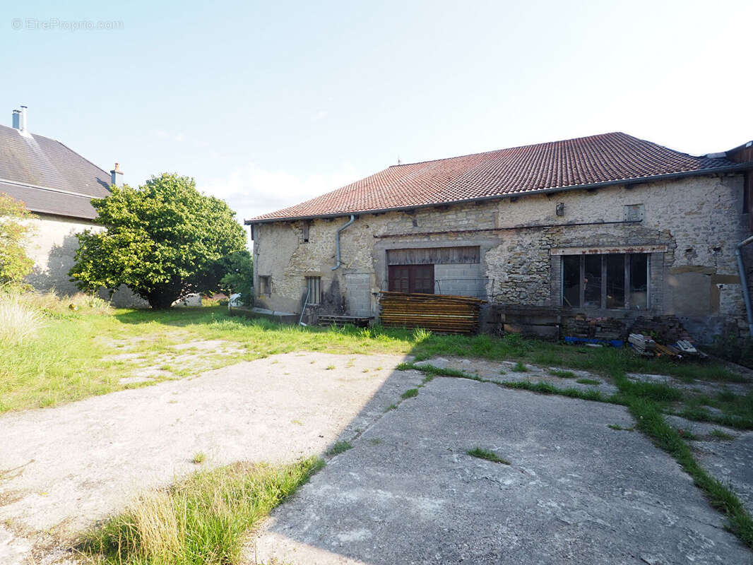 Maison à HADIGNY-LES-VERRIERES