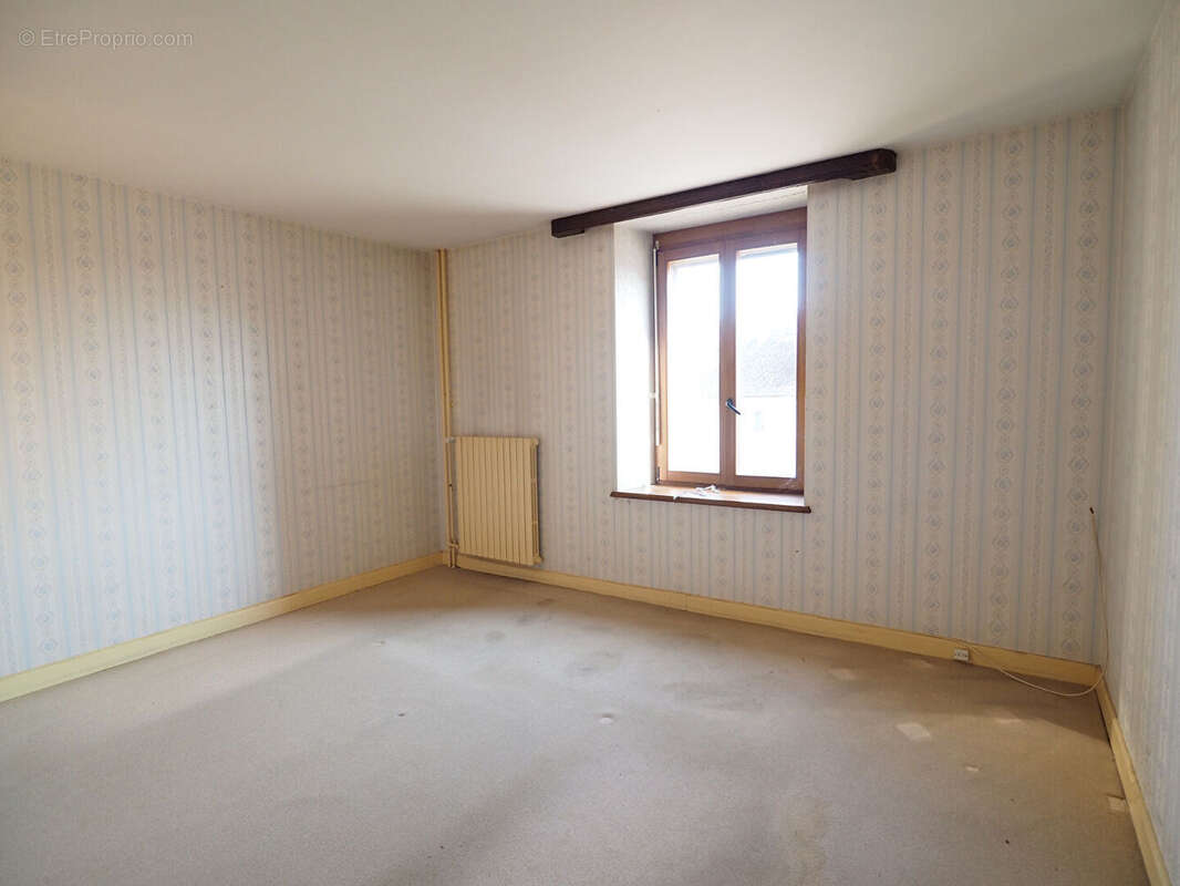 Maison à HADIGNY-LES-VERRIERES