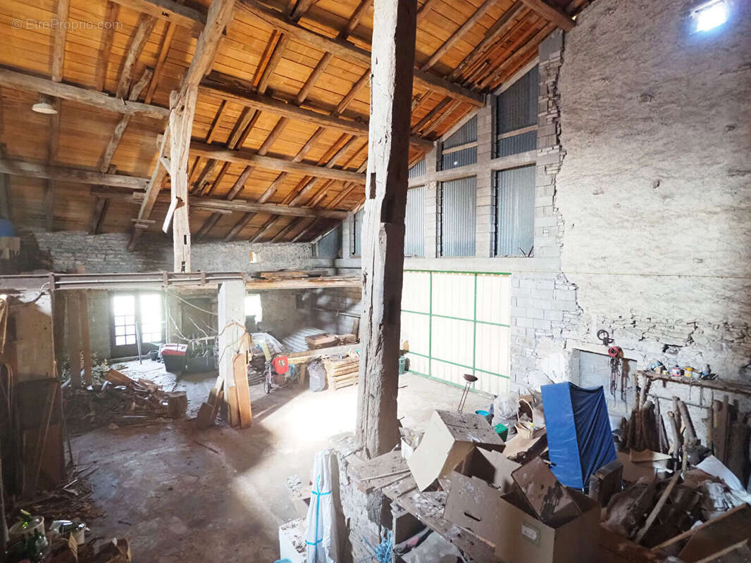 Maison à HADIGNY-LES-VERRIERES