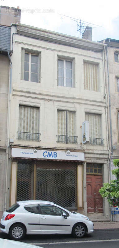 Appartement à MIRECOURT