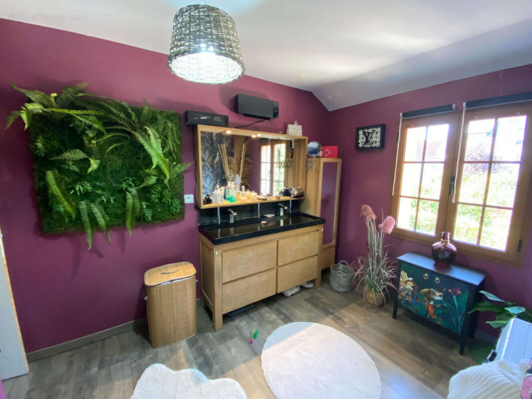 Maison à LE MESNIL-EN-THELLE