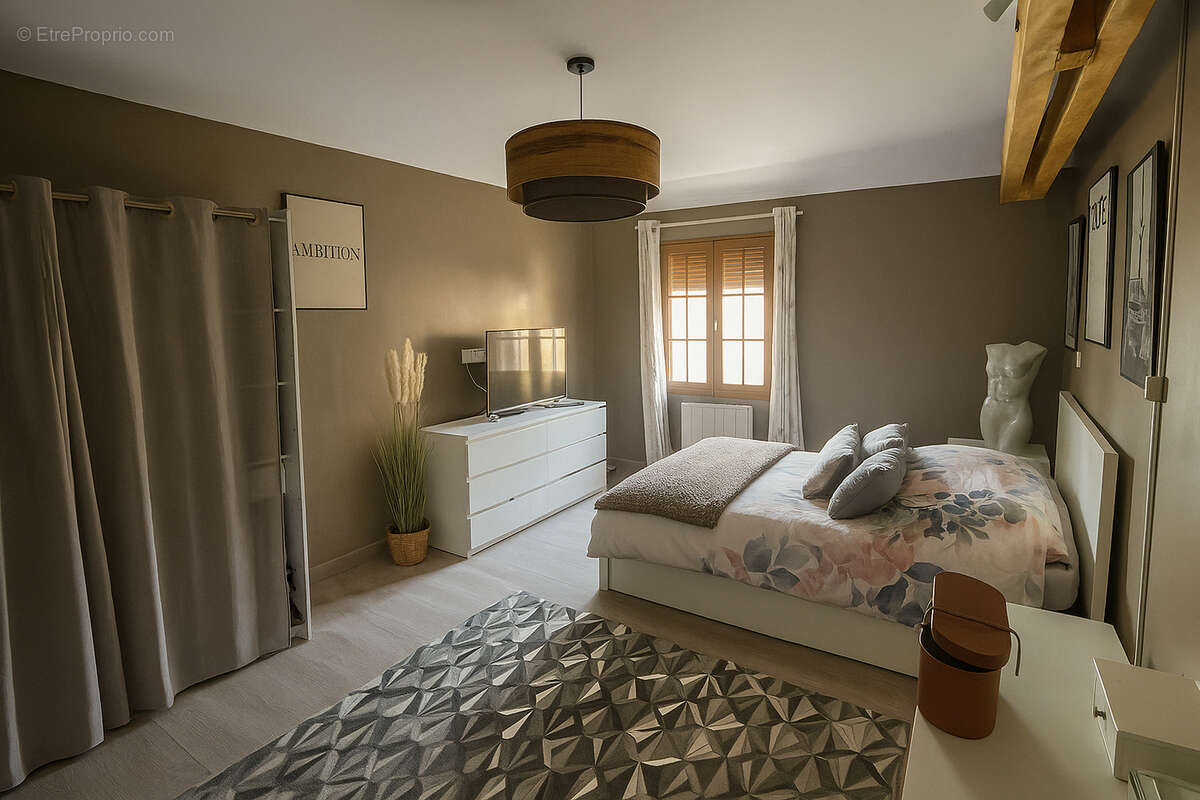 Maison à LE MESNIL-EN-THELLE