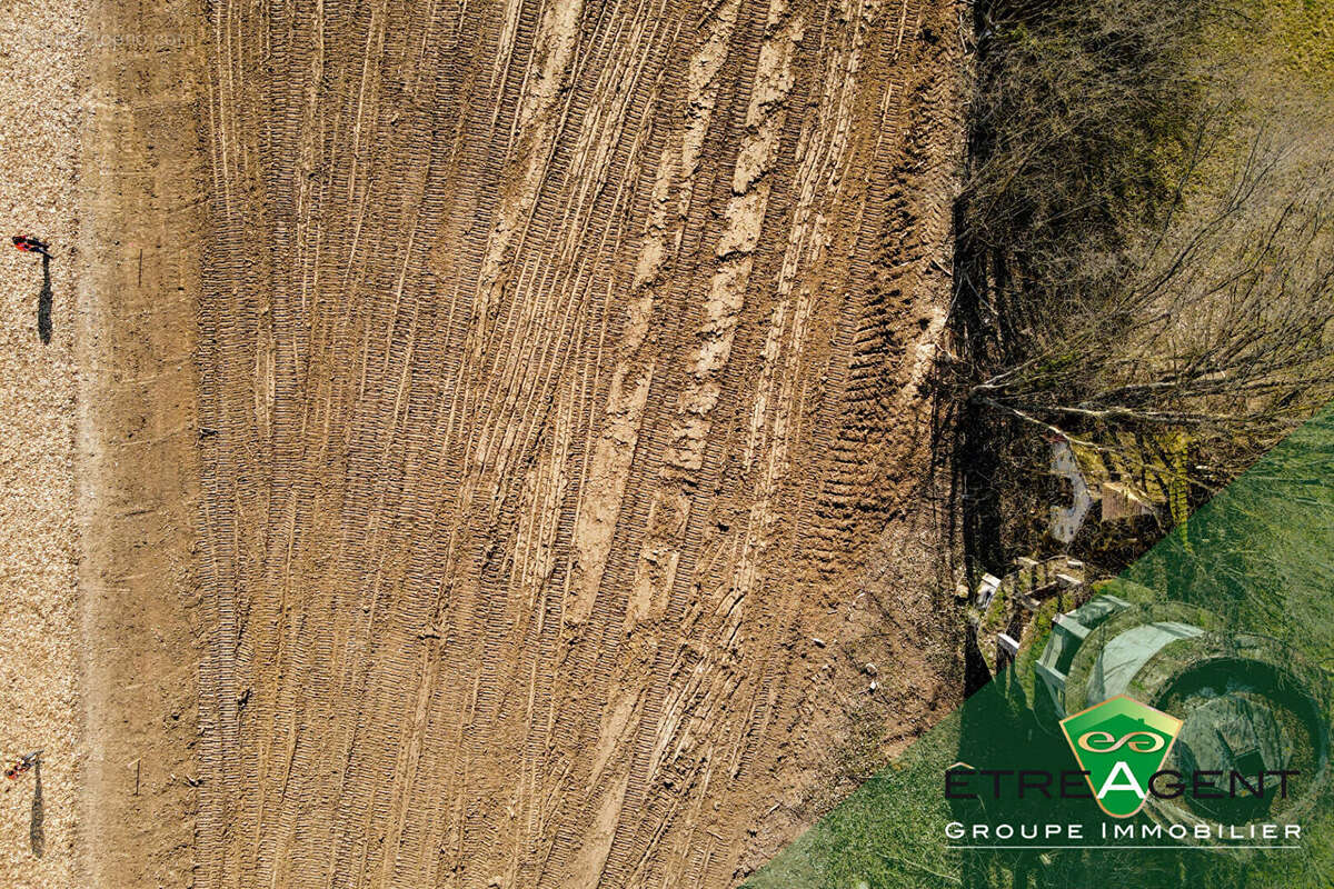 Terrain à ARRONVILLE