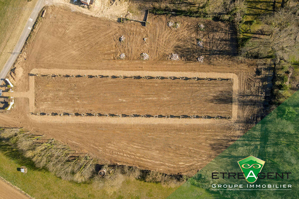 Terrain à ARRONVILLE