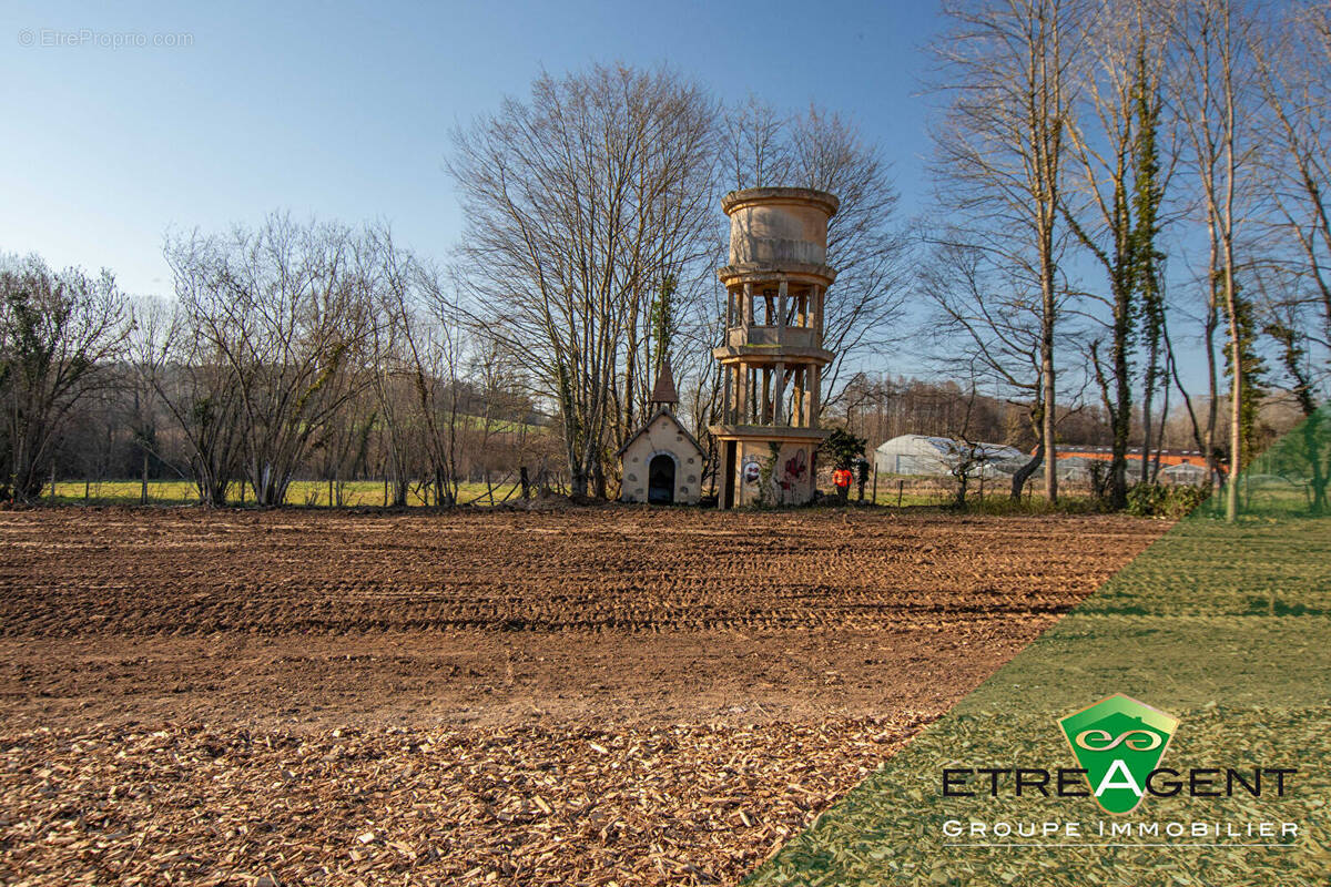 Terrain à ARRONVILLE