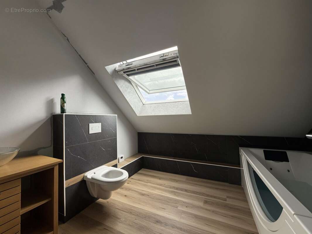 Maison à CHAUX-LA-LOTIERE