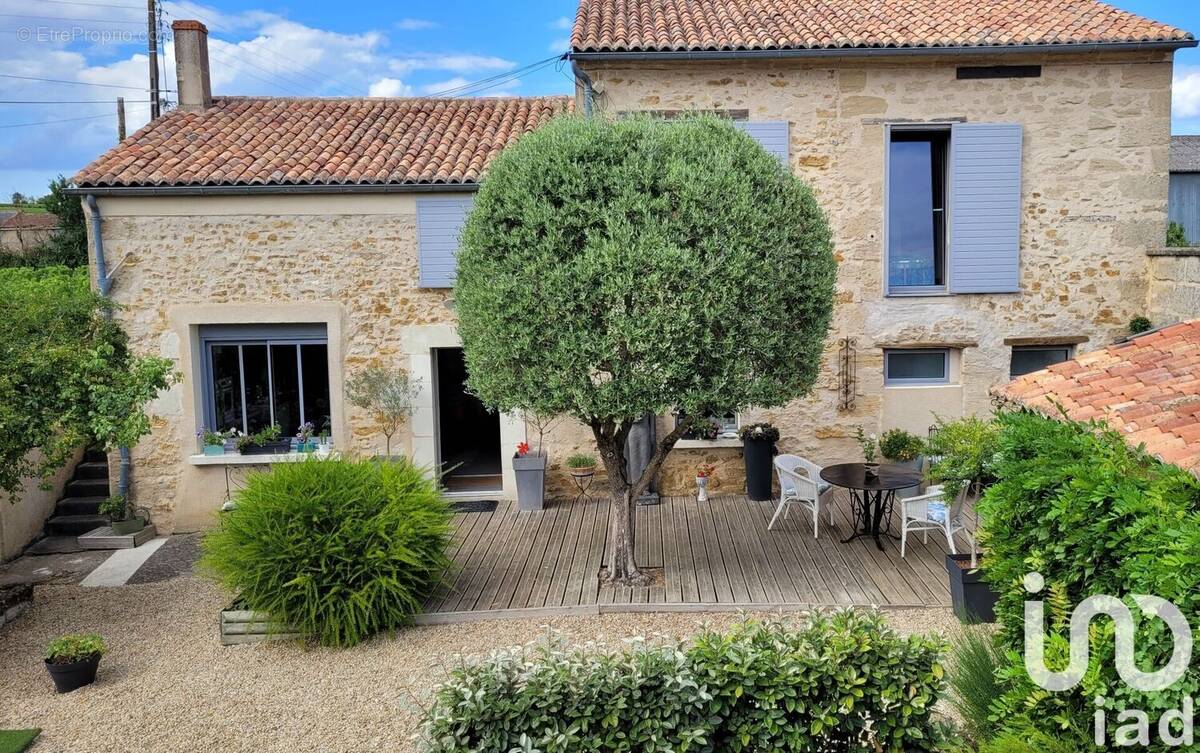 Photo 1 - Maison à DOUE-LA-FONTAINE