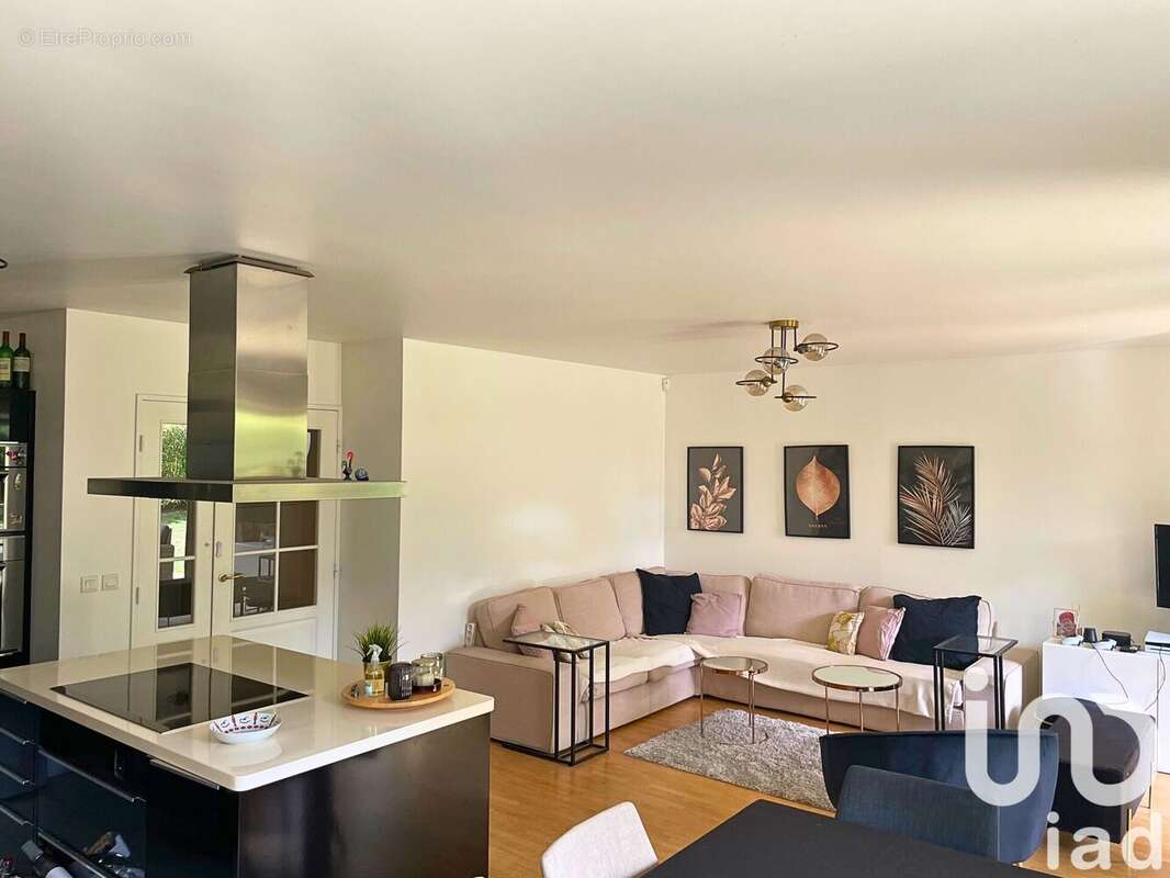 Photo 3 - Appartement à SAINT-CYR-L'ECOLE