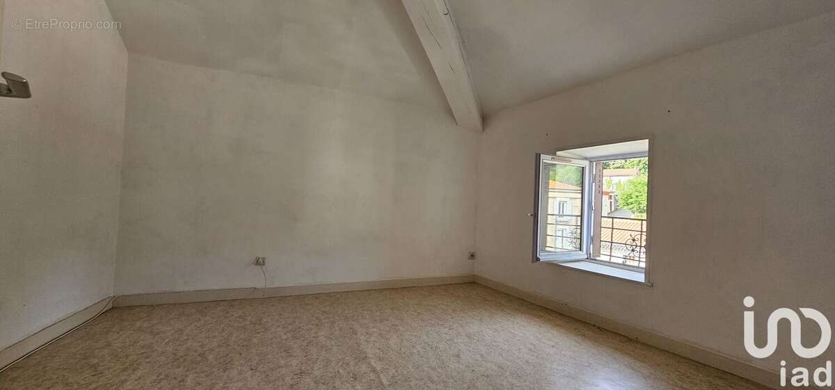 Photo 4 - Appartement à SAINT-JULIEN-MOLIN-MOLETTE