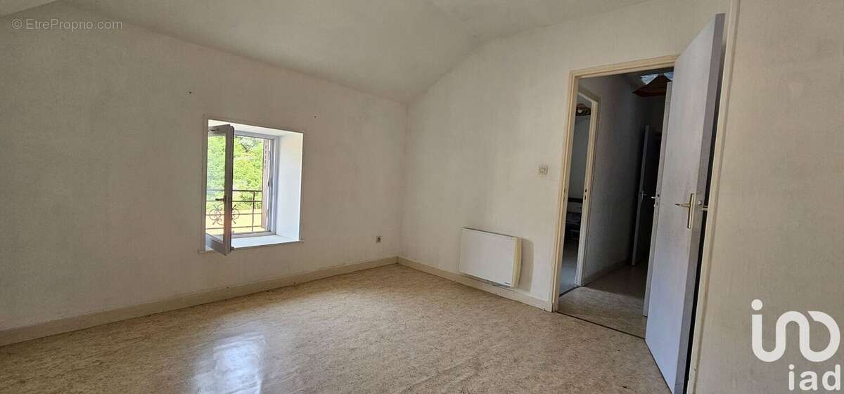 Photo 5 - Appartement à SAINT-JULIEN-MOLIN-MOLETTE