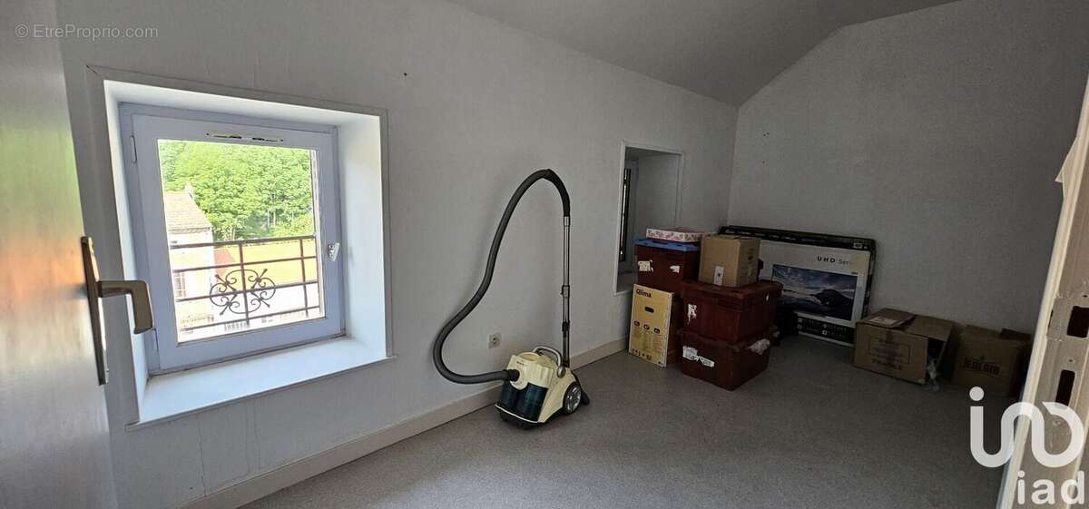 Photo 6 - Appartement à SAINT-JULIEN-MOLIN-MOLETTE