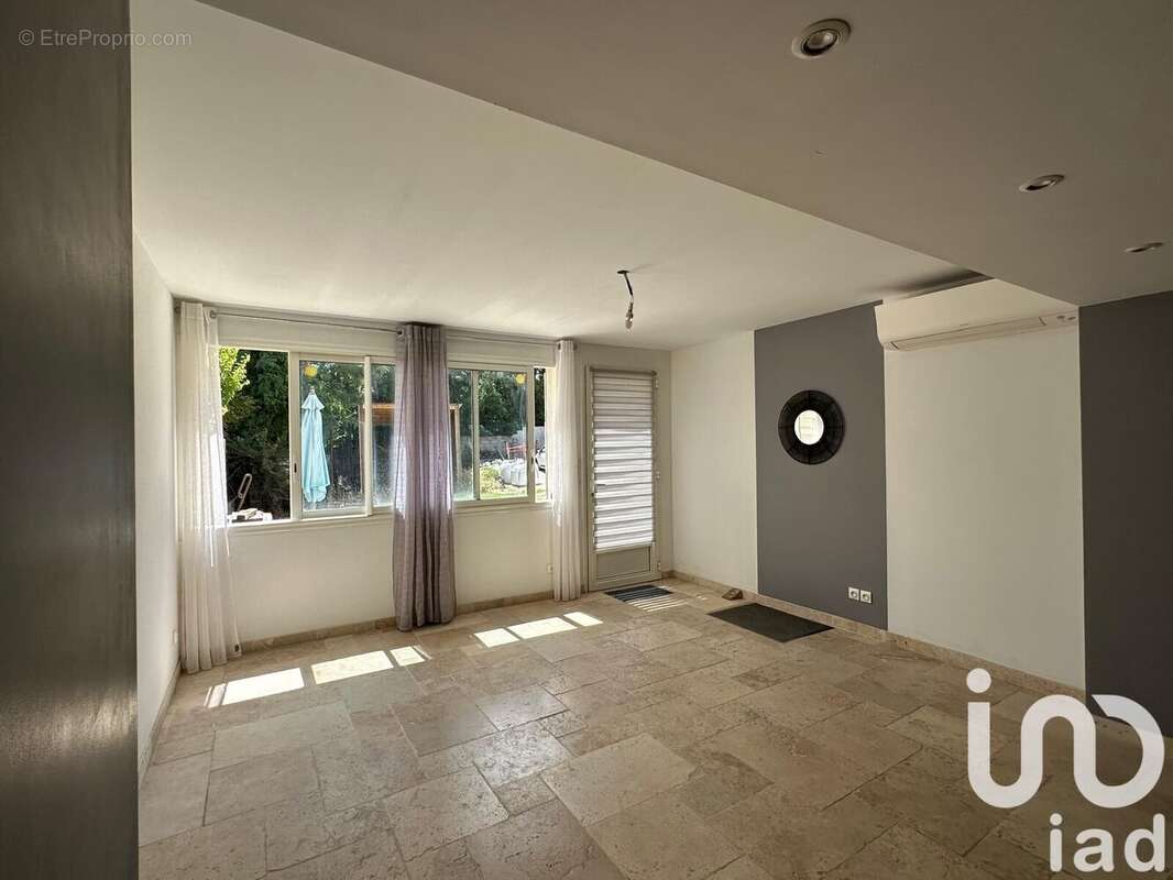 Photo 7 - Maison à MEYNES