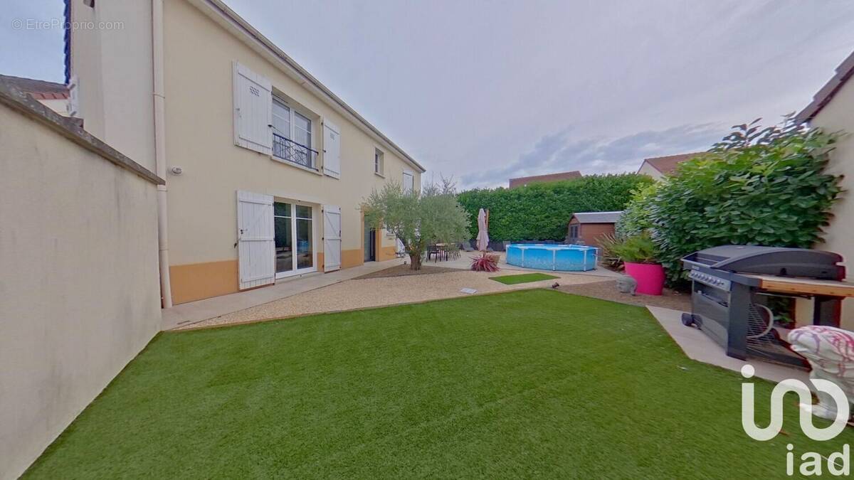 Photo 1 - Maison à LIEUSAINT