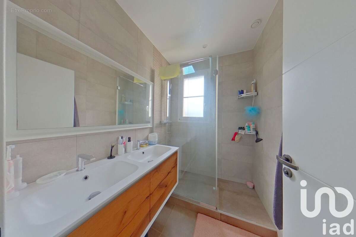 Photo 8 - Maison à LIEUSAINT