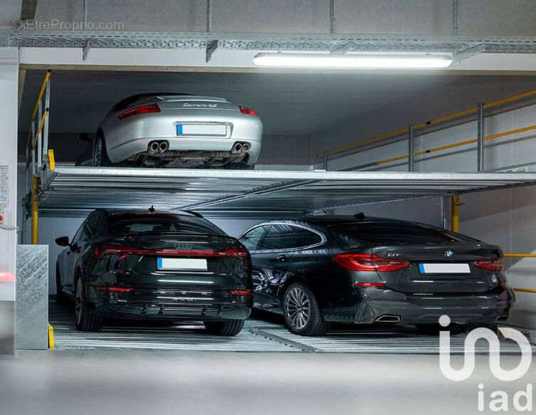 Photo 1 - Parking à VILLEFRANCHE-SUR-MER