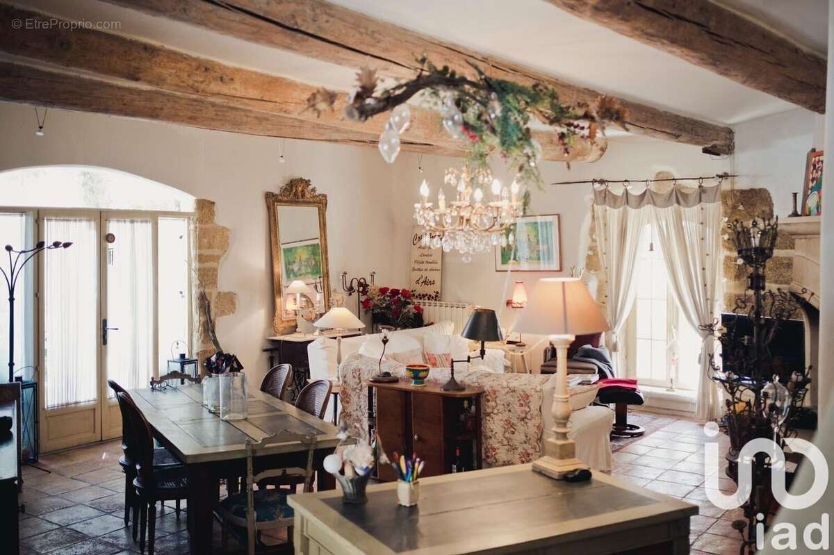 Photo 3 - Maison à ROGNES