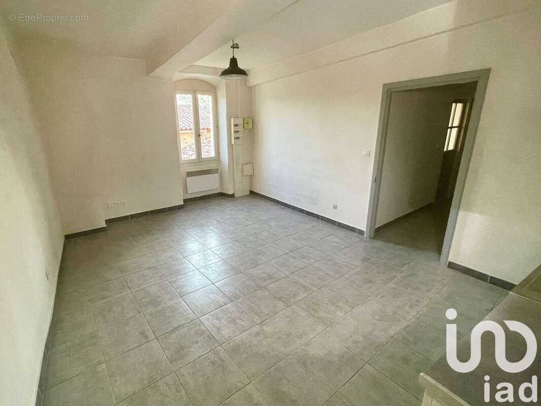 Photo 2 - Appartement à CLARENSAC