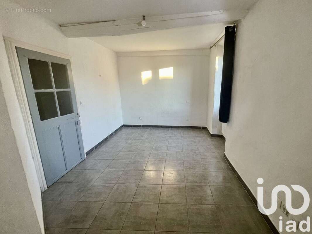 Photo 5 - Appartement à CLARENSAC