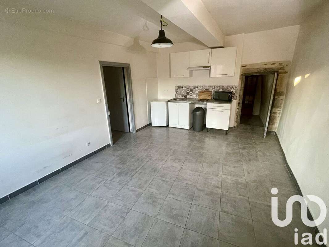 Photo 8 - Appartement à CLARENSAC