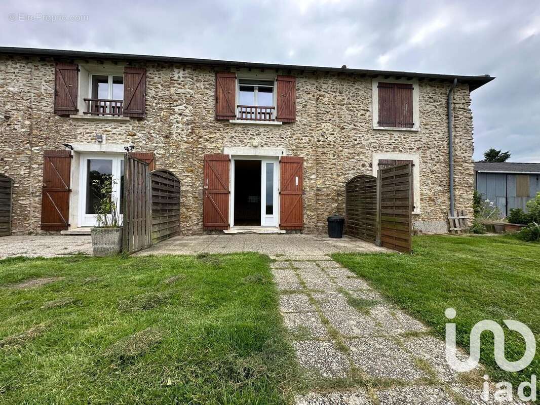 Photo 2 - Appartement à ORPHIN