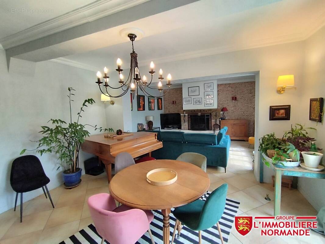 Maison à CAILLY-SUR-EURE