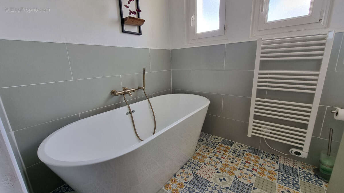 Maison à SAINT-MARTIN-DES-PRES