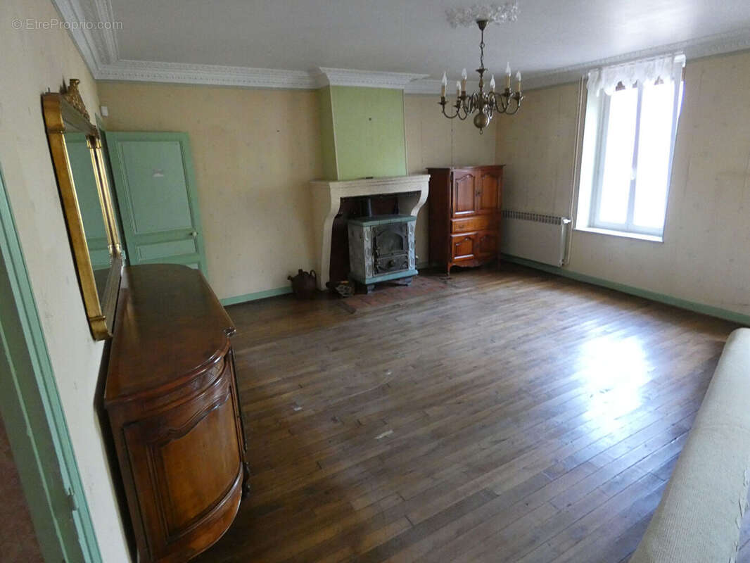 Maison à CONSENVOYE