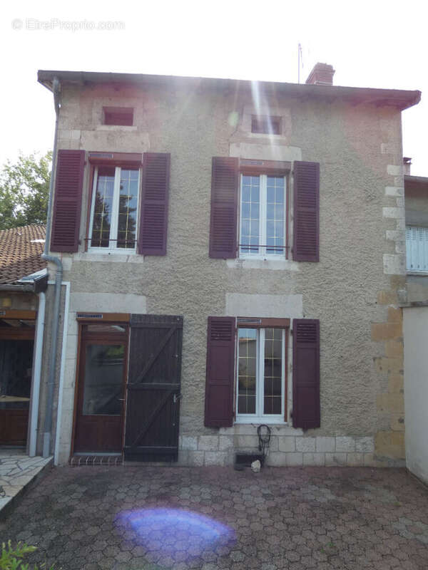 Maison à CONSENVOYE