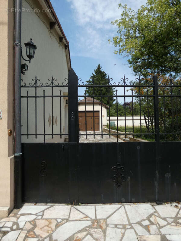 Maison à CONSENVOYE