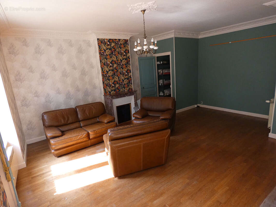 Maison à CONSENVOYE