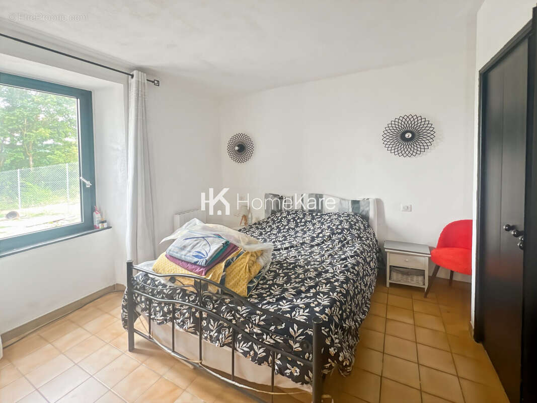 Maison à SAINT-MARCET