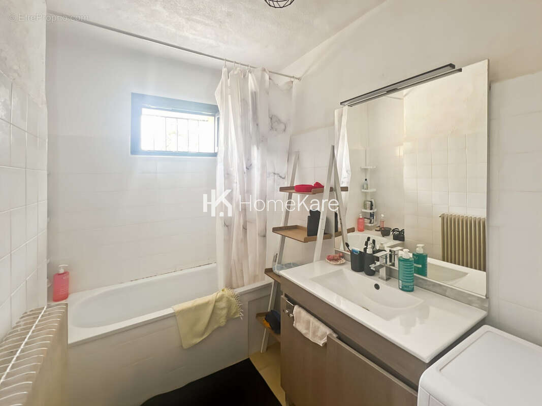 Maison à SAINT-MARCET