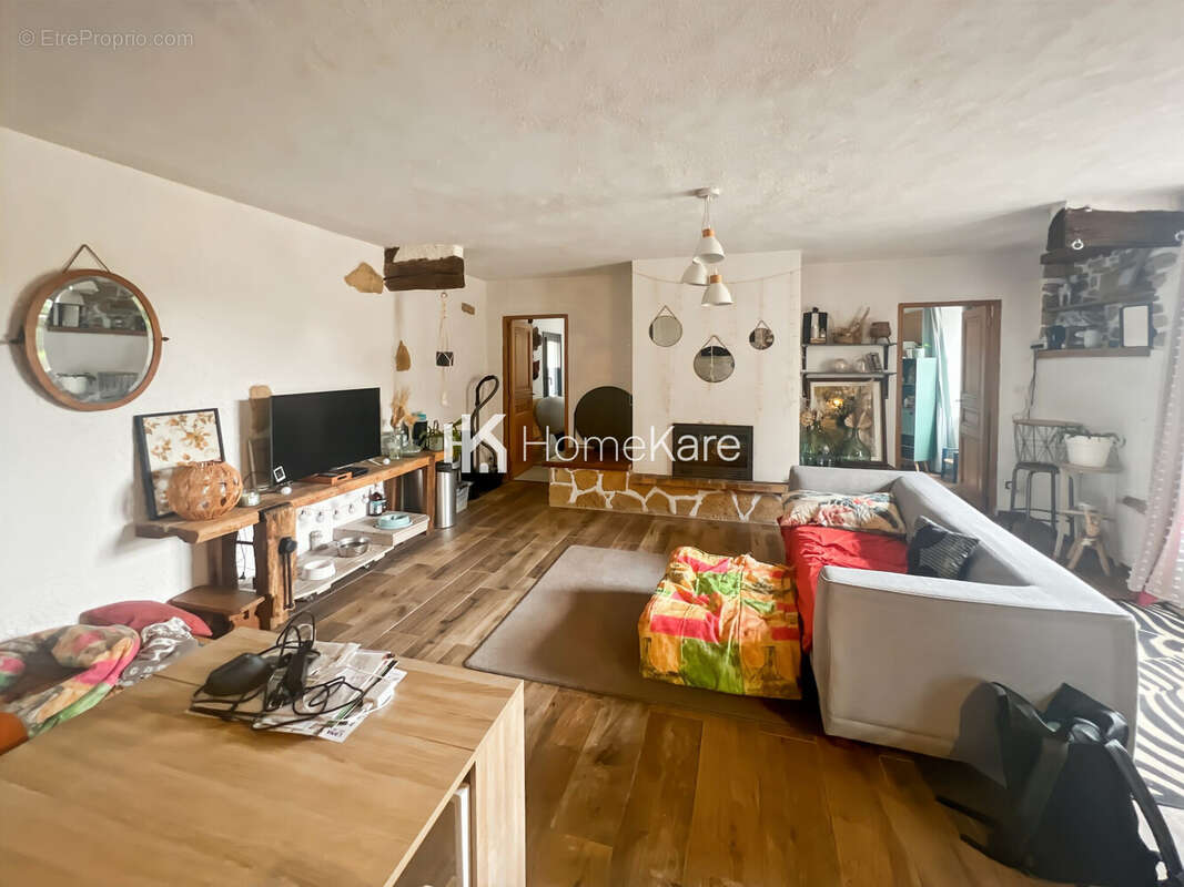 Maison à SAINT-MARCET