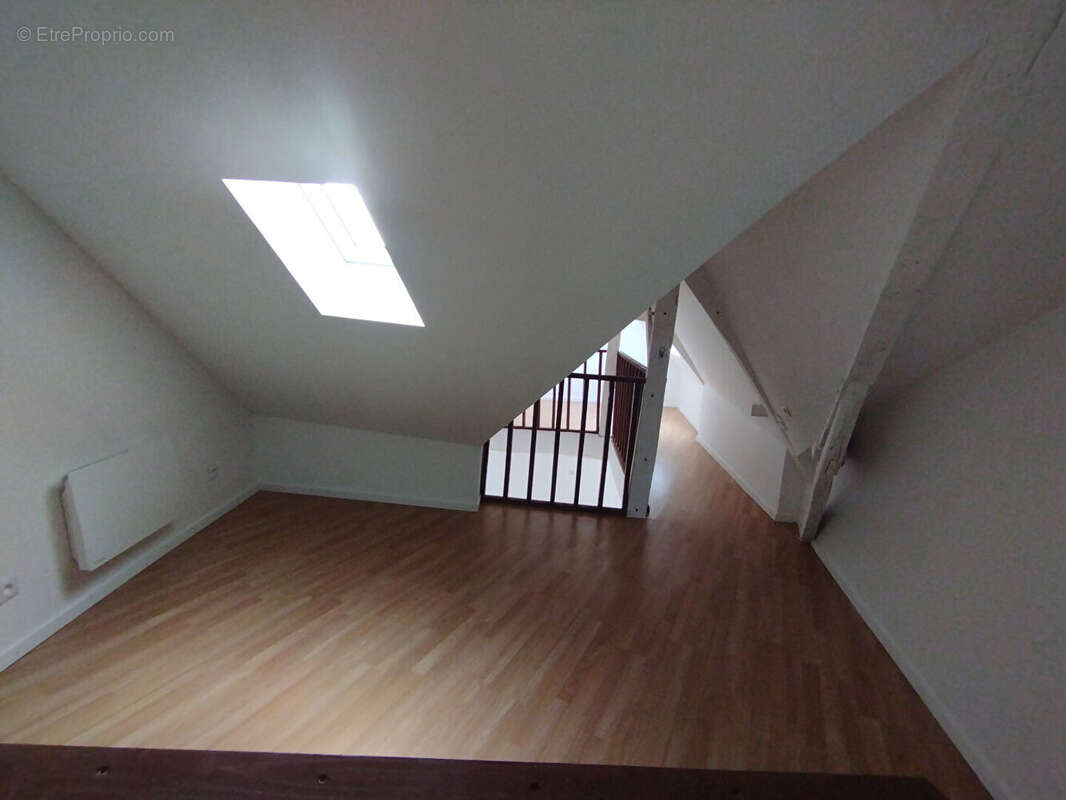 Appartement à MARLE