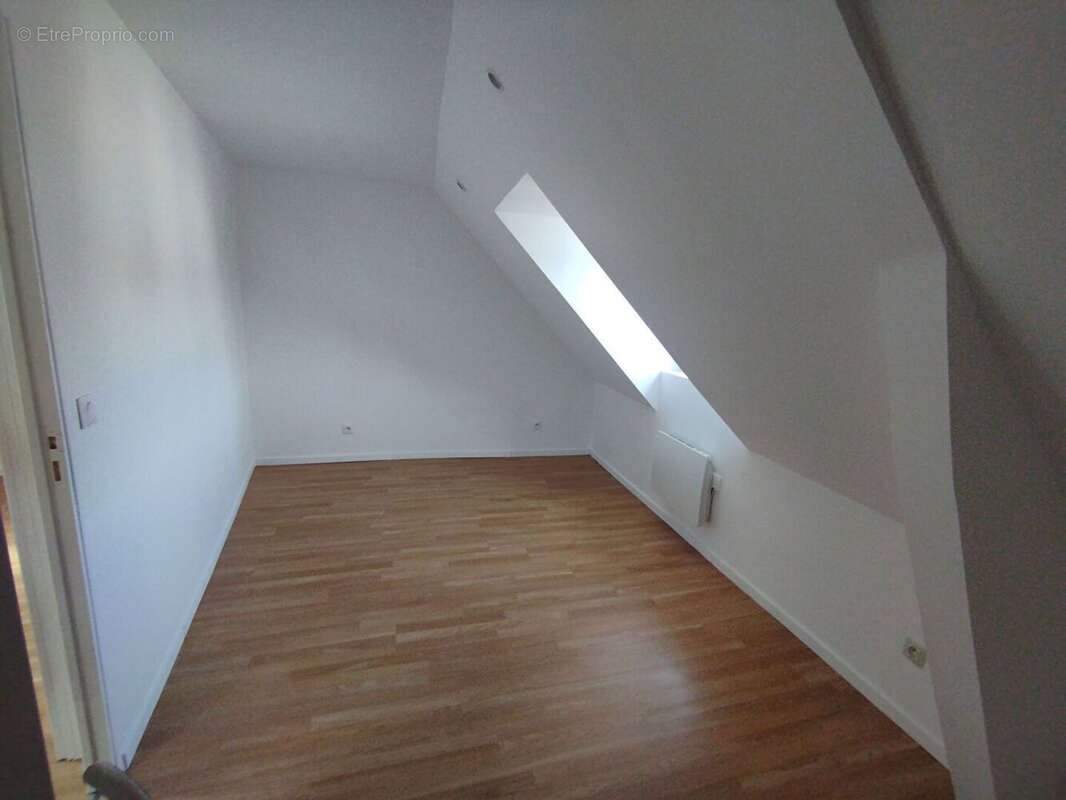 Appartement à MARLE