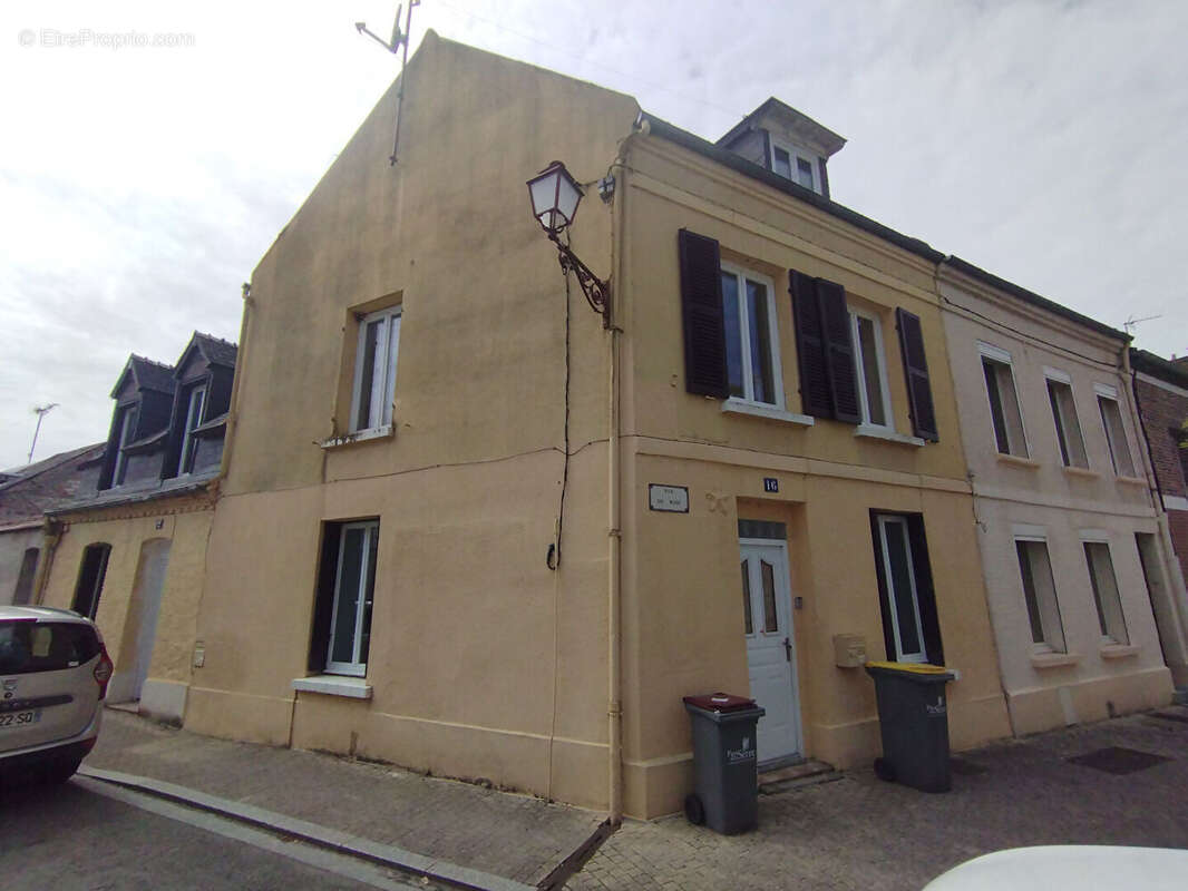 Appartement à MARLE