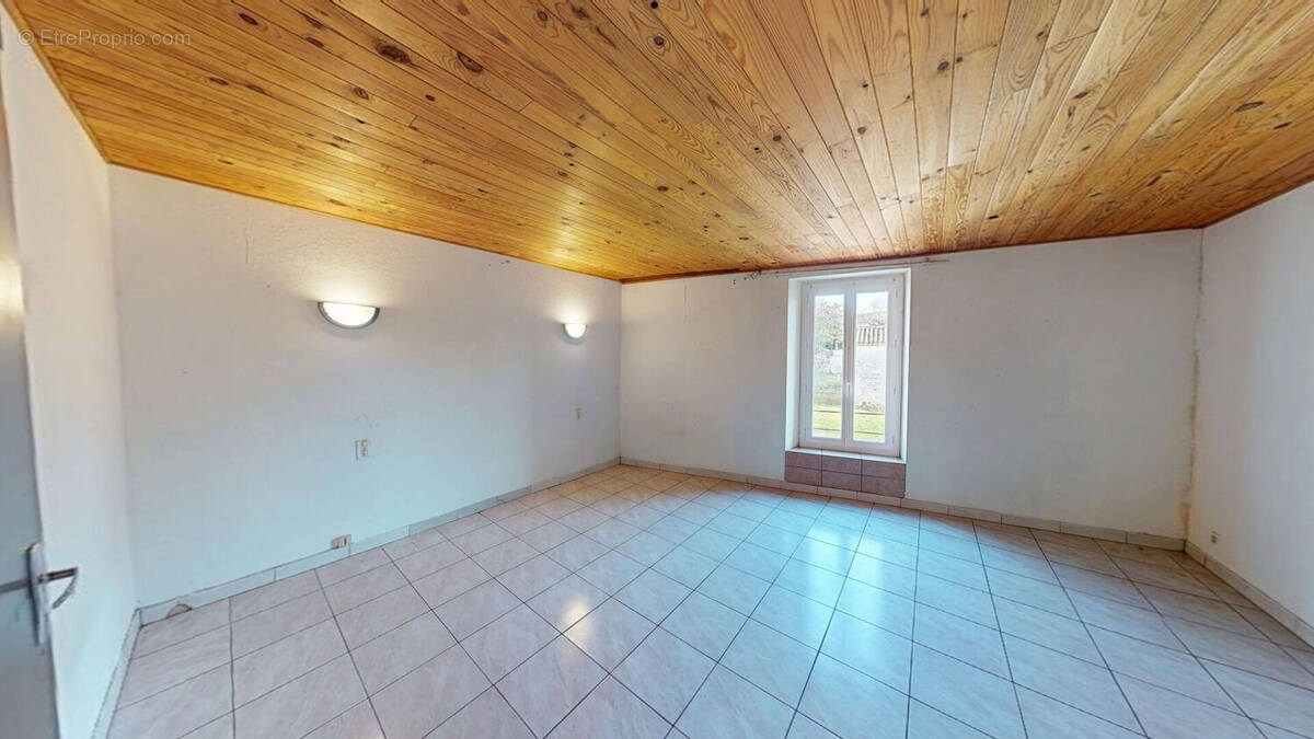 Maison à BOURG-DE-VISA