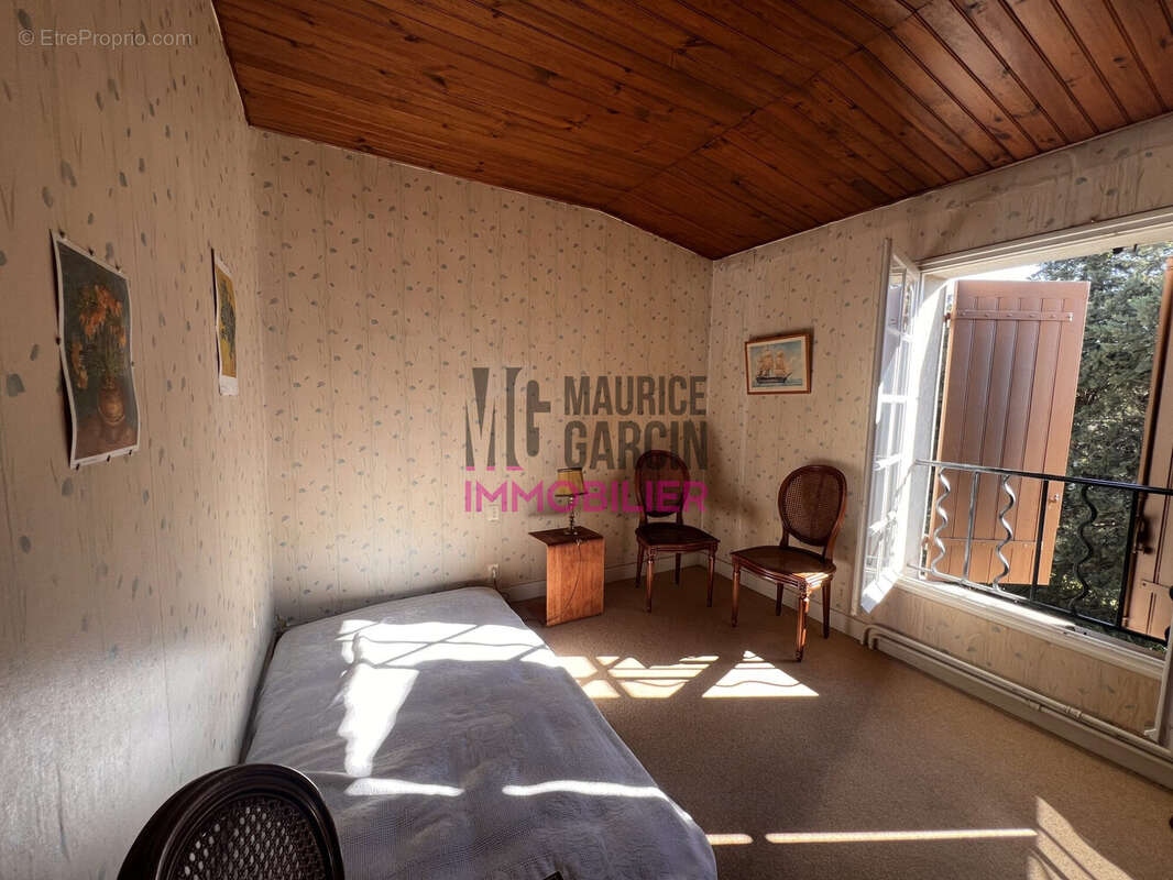 Maison à CHATEAURENARD