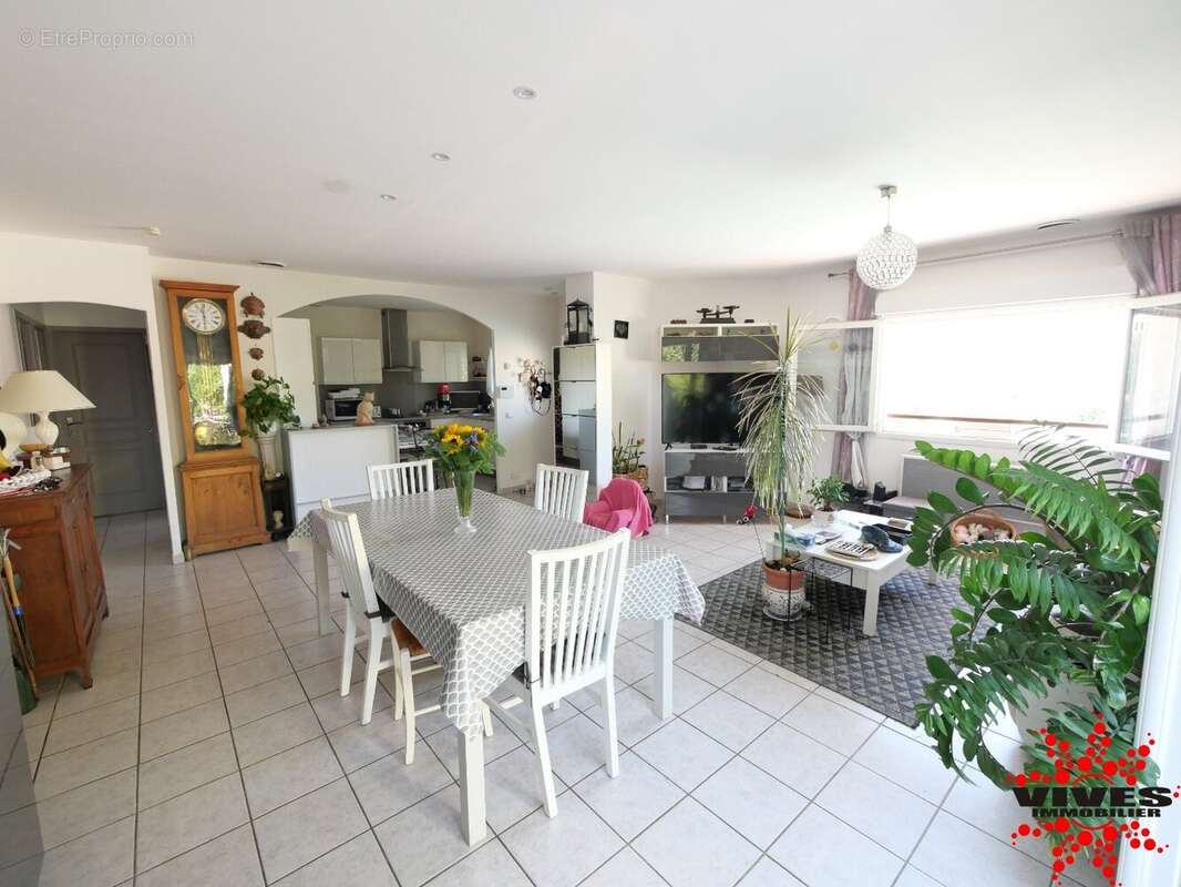 Maison à PUISSERGUIER