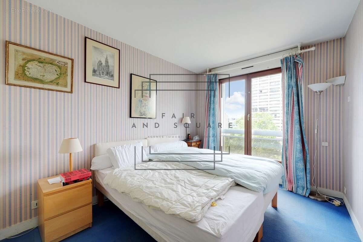 Appartement à COURBEVOIE