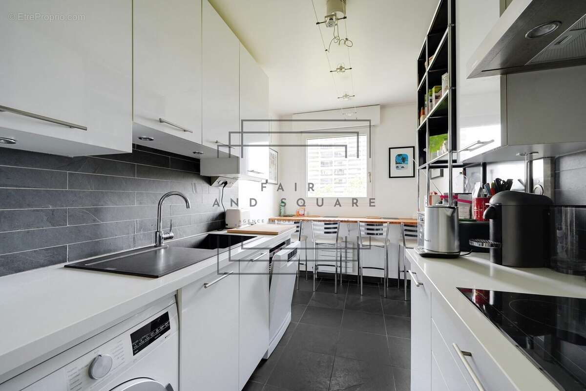 Appartement à COURBEVOIE