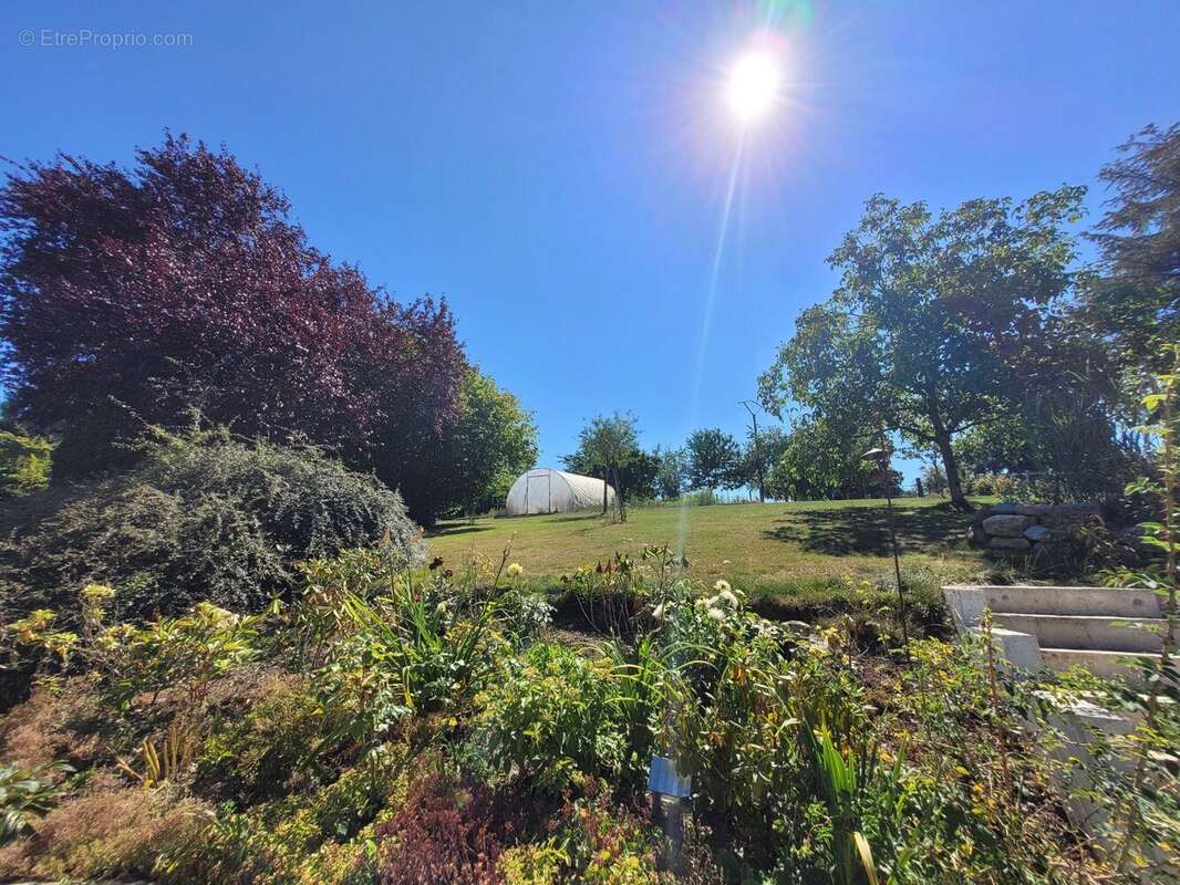 Maison à LONGNY-AU-PERCHE