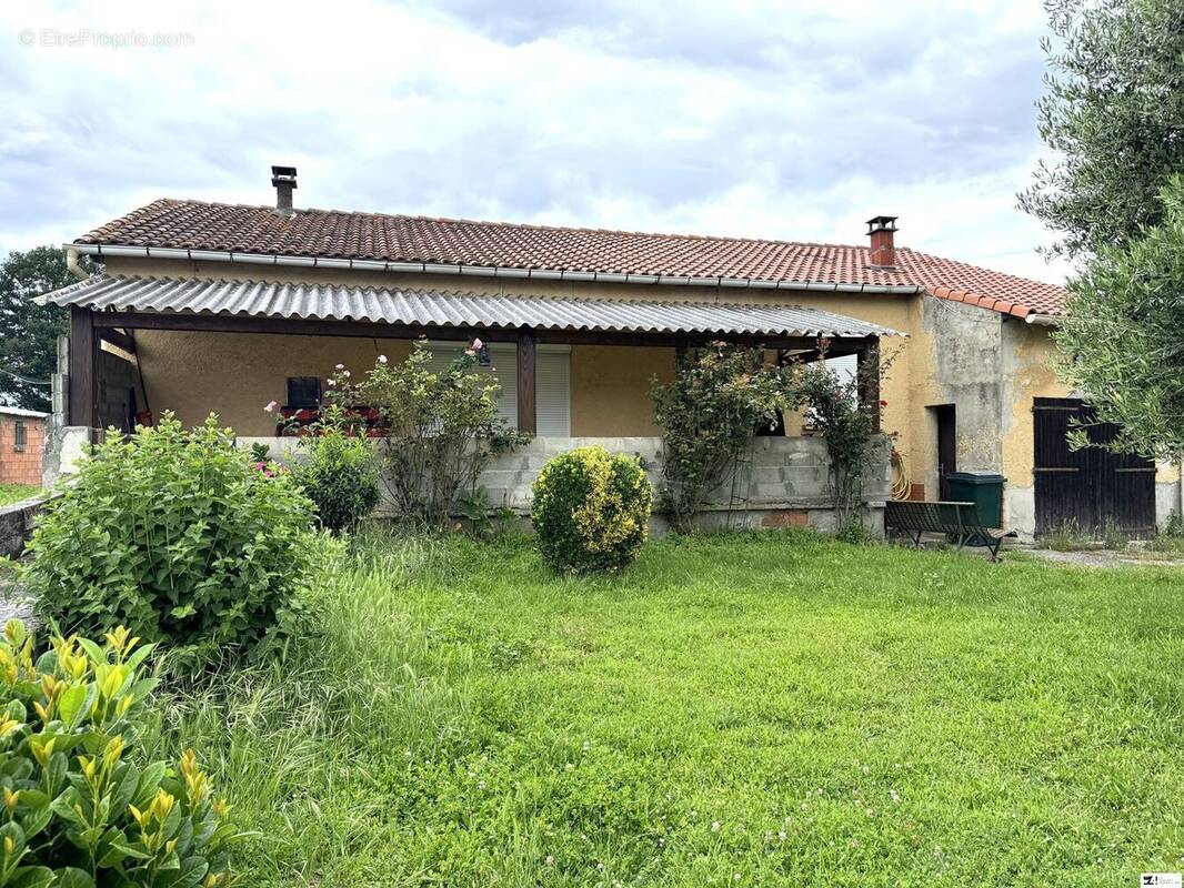 Maison à MONDAVEZAN