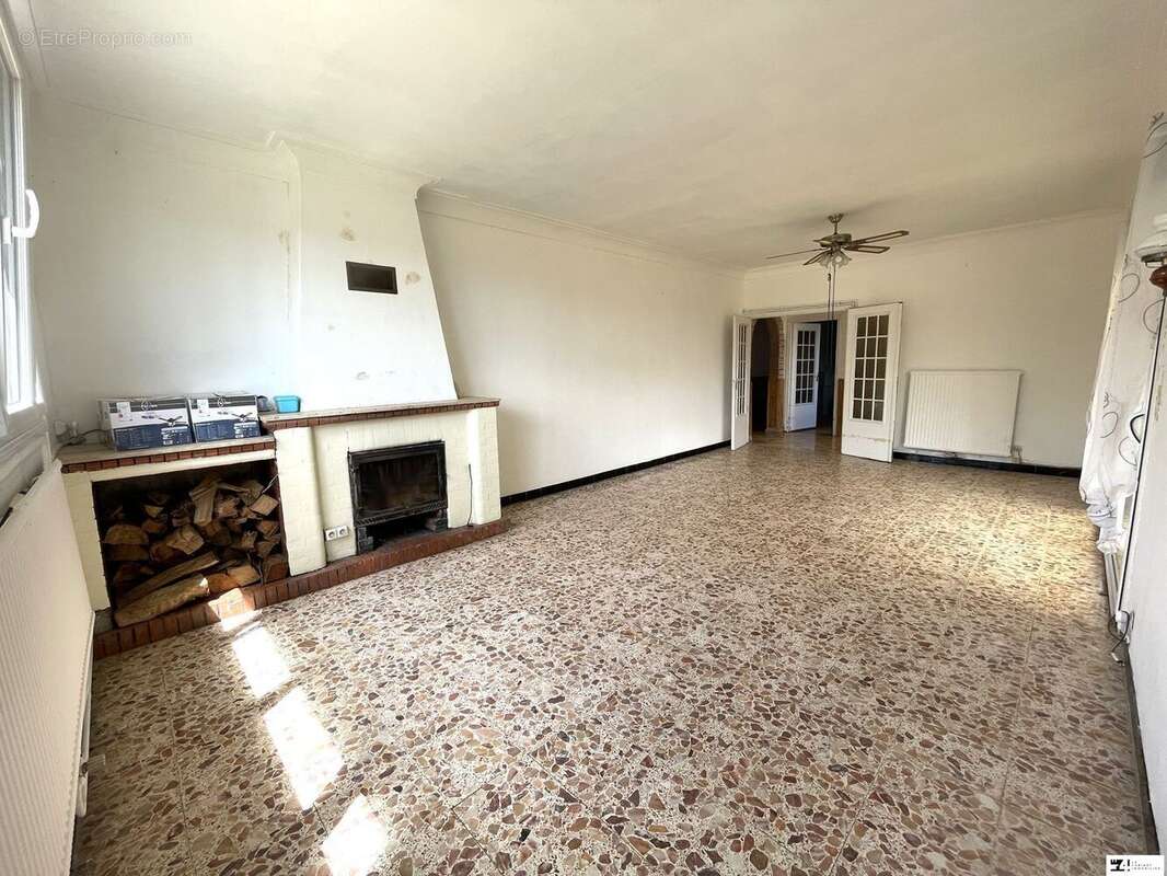 Maison à MONDAVEZAN