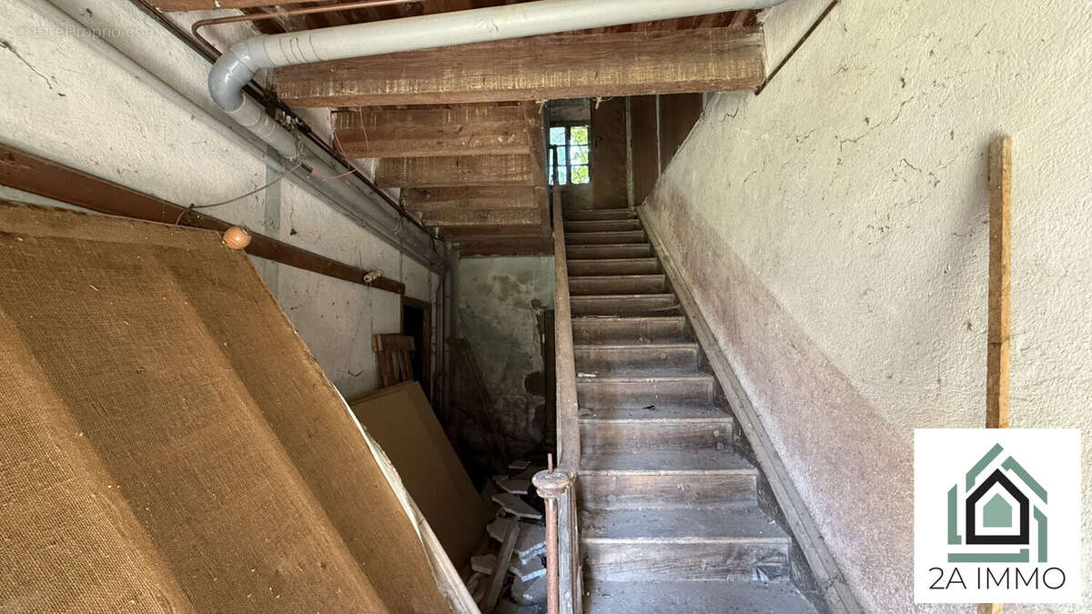 Maison à CONDAT-EN-COMBRAILLE