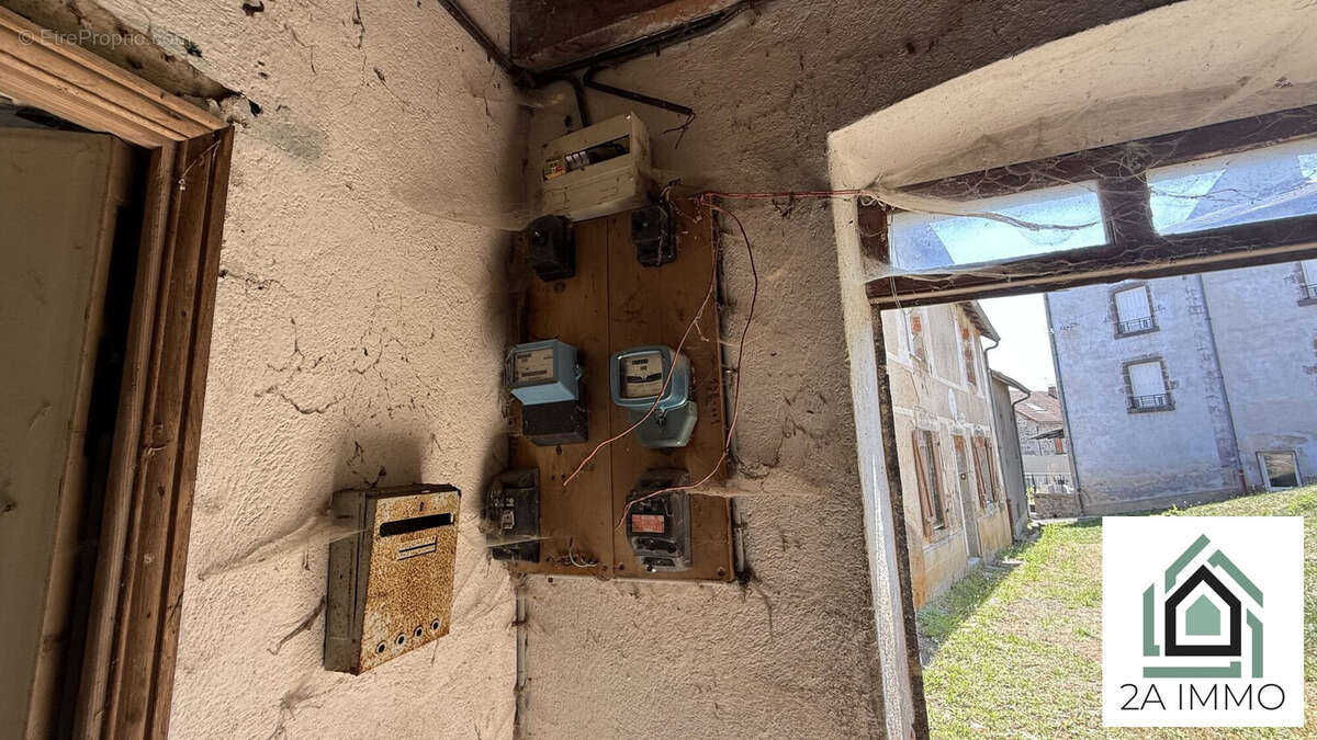 Maison à CONDAT-EN-COMBRAILLE